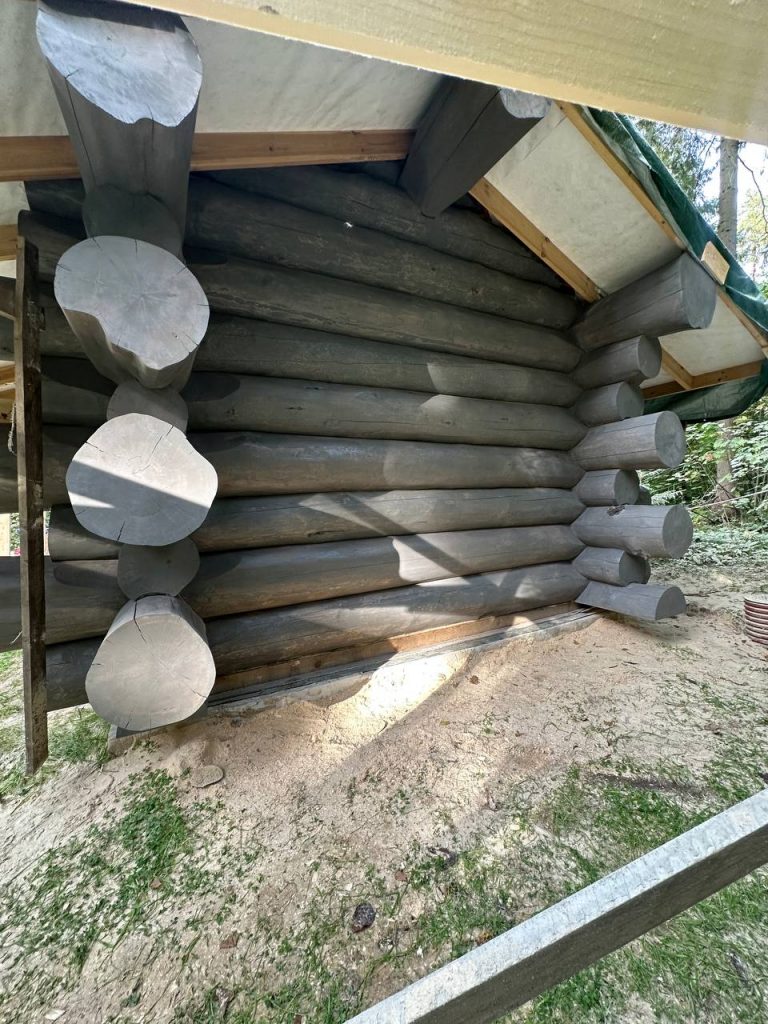 Рубка срубов из кедра